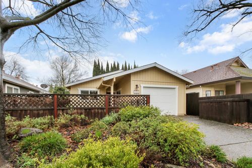 2144 Calaveras Avenue, Davis, CA, 95616 | Card Image
