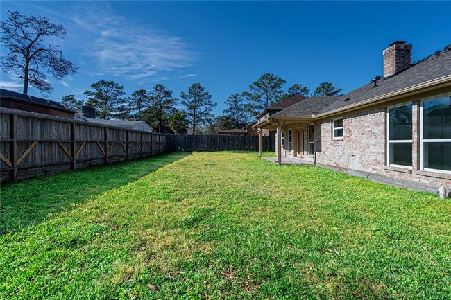 8006 17 Th Green Dr, House other with 3 bedrooms, 2 bathrooms and 2 parking in Humble TX | Image 29
