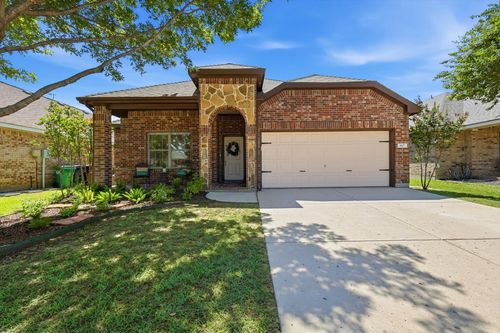 917 Atlanta Dr, Denton, TX, 76208-2925 | Card Image