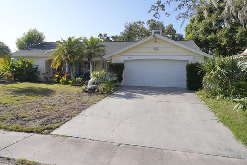 8508 Arrowhead Dr, Hudson, FL, 34667-2563 | Card Image