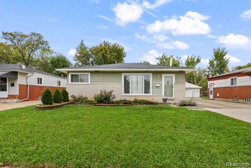 1394 Westchester St, Westland, MI, 48186-5336 | Card Image
