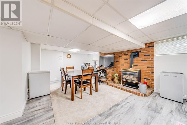 1418 Pillette Rd, House other with 3 bedrooms, 2 bathrooms and null parking in Windsor ON | Image 33