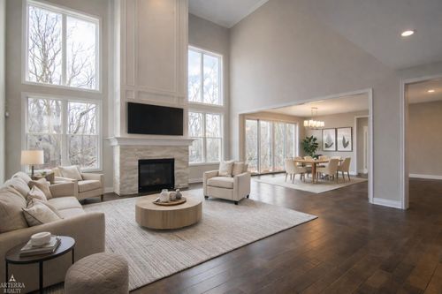 11999 Ovation Ct, Utica, MI, 48315-1056 | Card Image