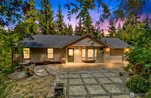 5827 176th Dr Se, Snohomish, WA, 98290-8570 | Card Image