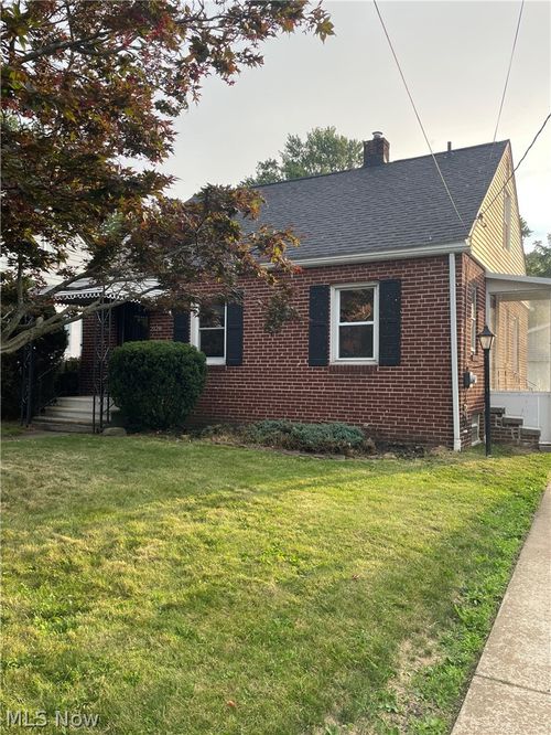 2128 6th St, Cuyahoga Falls, OH, 44221-3104 | Card Image