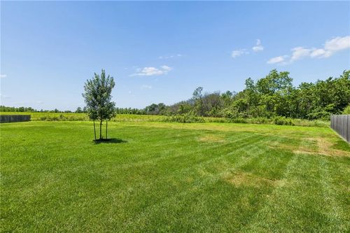 20602 Copper Creek Dr, Peculiar, MO, 64078-7869 | Card Image