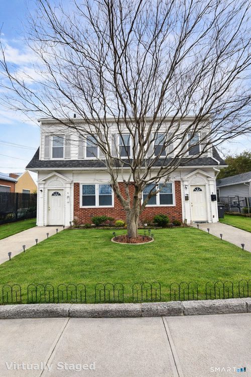 17 Davis St, New Haven, CT, 06515-1601 | Card Image