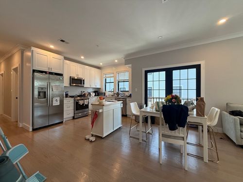ph-285 Lamartine St, Boston, MA, 02130-3465 | Card Image