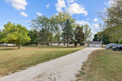 6610 Cherry Valley Rd, Kingston, IL, 60145-8009 | Card Image