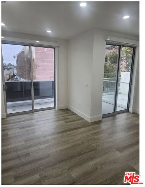 3451 Motor Avenue, Los Angeles, CA, 90034 | Card Image