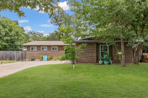 7303 Scenic Oaks Cir, Austin, TX, 78745-5216 | Card Image