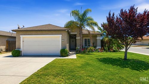 2326 Corte Vallejo, Delano, CA, 93215-4688 | Card Image
