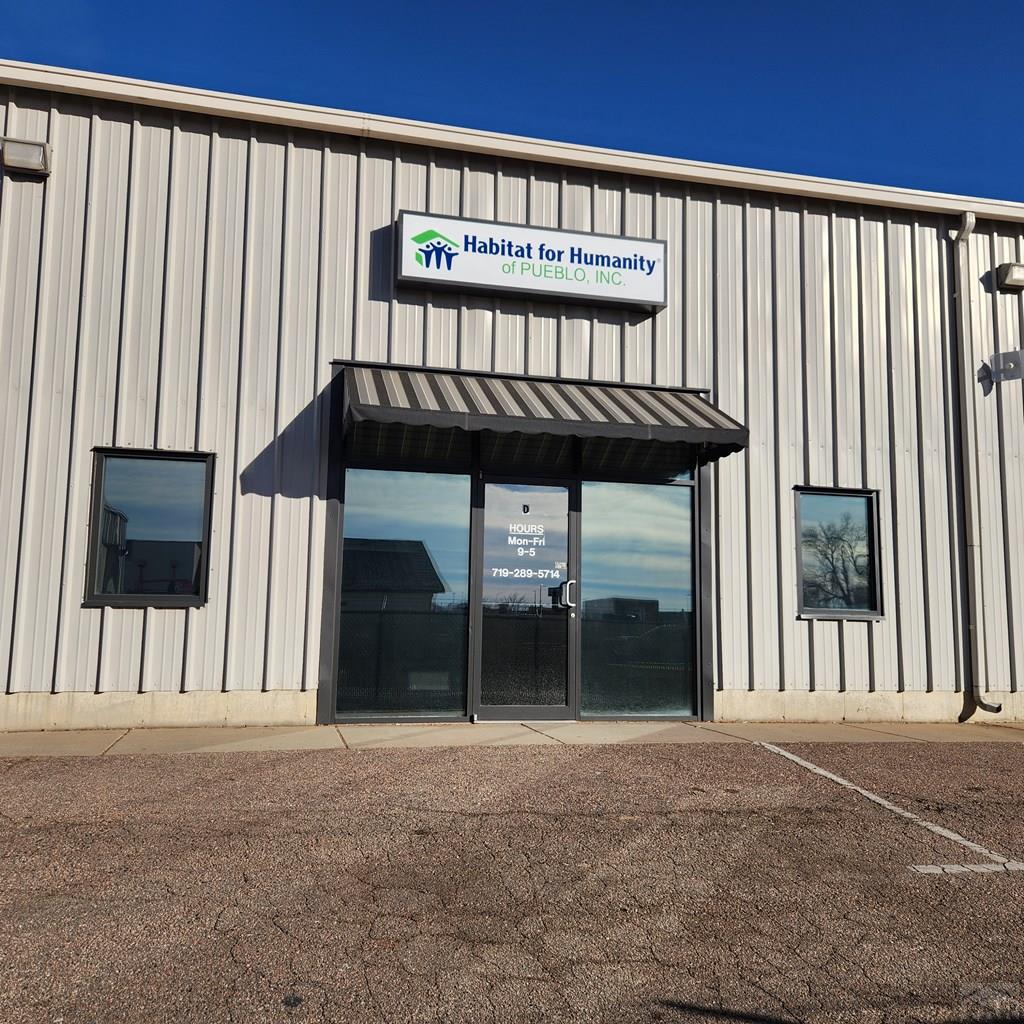 Commercial Lease in Pueblo 2