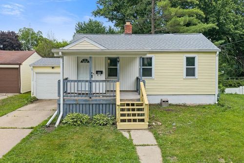 226 N Oak Street, Reedsburg, WI, 53959 | Card Image
