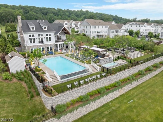 69 Aspen Dr, Townhouse with 4 bedrooms, 4 bathrooms and null parking in Cedar Grove NJ | Image 37