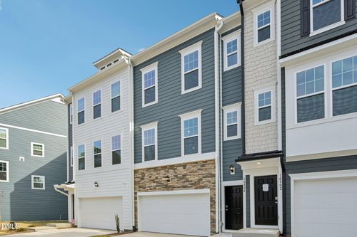 10905 Bayflower Way, Raleigh, NC, 27617-5227 | Card Image