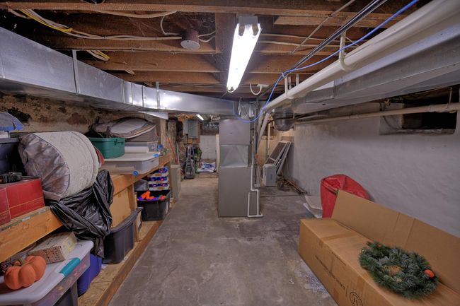 Basement storage | Image 21