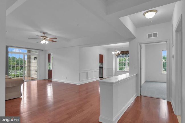APT-306 - 10273 Fountain Cir, Condo with 2 bedrooms, 2 bathrooms and null parking in Manassas VA | Image 7