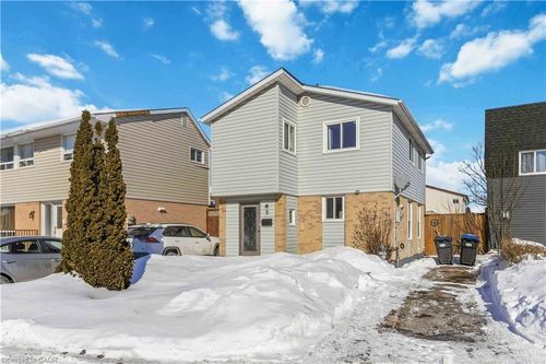 9 Horatio Crt, Brampton, ON, L6S1X8 | Card Image