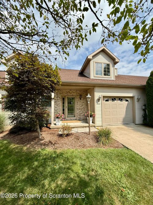 142 Grandview Dr, Tunkhannock, PA, 18657-9337 | Card Image