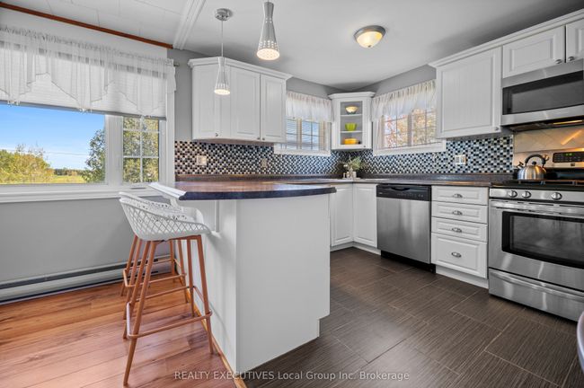 34 Ritchie Rd, House other with 3 bedrooms, 1 bathrooms and 6 parking in Cache Bay ON | Image 6