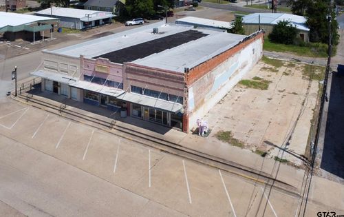 118, 122, 124 W Frank St, Grand Saline, TX, 75140 | Card Image