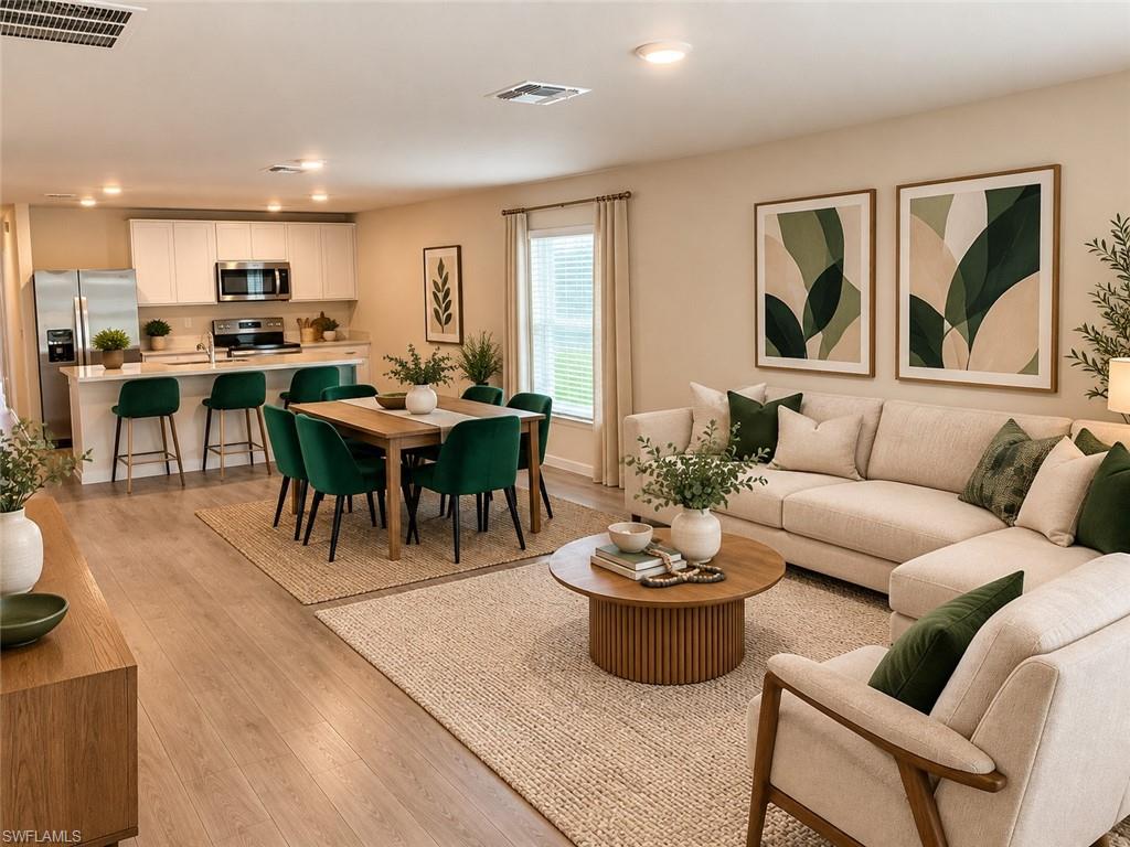Residential Lease in LEHIGH ACRES 4