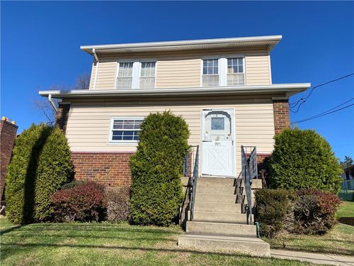995 Forsythe Rd, Carnegie, PA, 15106-3072 | Card Image