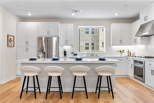 25 Splendor Way, Rancho Mission Viejo, CA, 92694-1652 | Card Image
