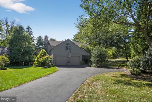 1 Fox Pond, SPRING HOUSE, PA, 19477-1109 | Card Image