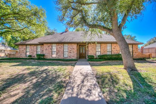 3209 Oak Mountain Trl, San Angelo, TX, 76904-7327 | Card Image