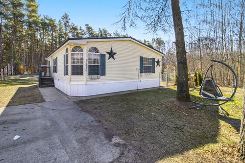 10430 90th Ave, Mecosta, MI, 49332-8504 | Card Image