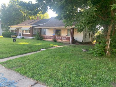 1055 S Sheffield Avenue, House other with 4 bedrooms, 1 bathrooms and null parking in Indianapolis IN | Image 2