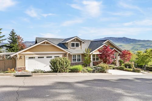 417 Tucker St, Ashland, OR, 97520-1531 | Card Image