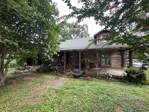 334 Wismer Rd, Camden, TN, 38320-7617 | Card Image