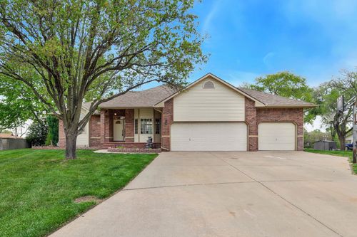 5 Taylor Ct, Augusta, KS, 67010-2360 | Card Image