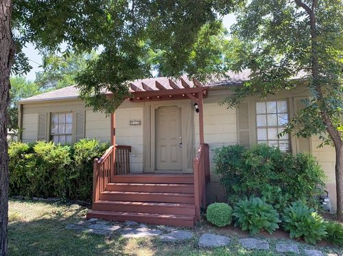 819 E 31st St, Austin, TX, 78705-3205 | Card Image