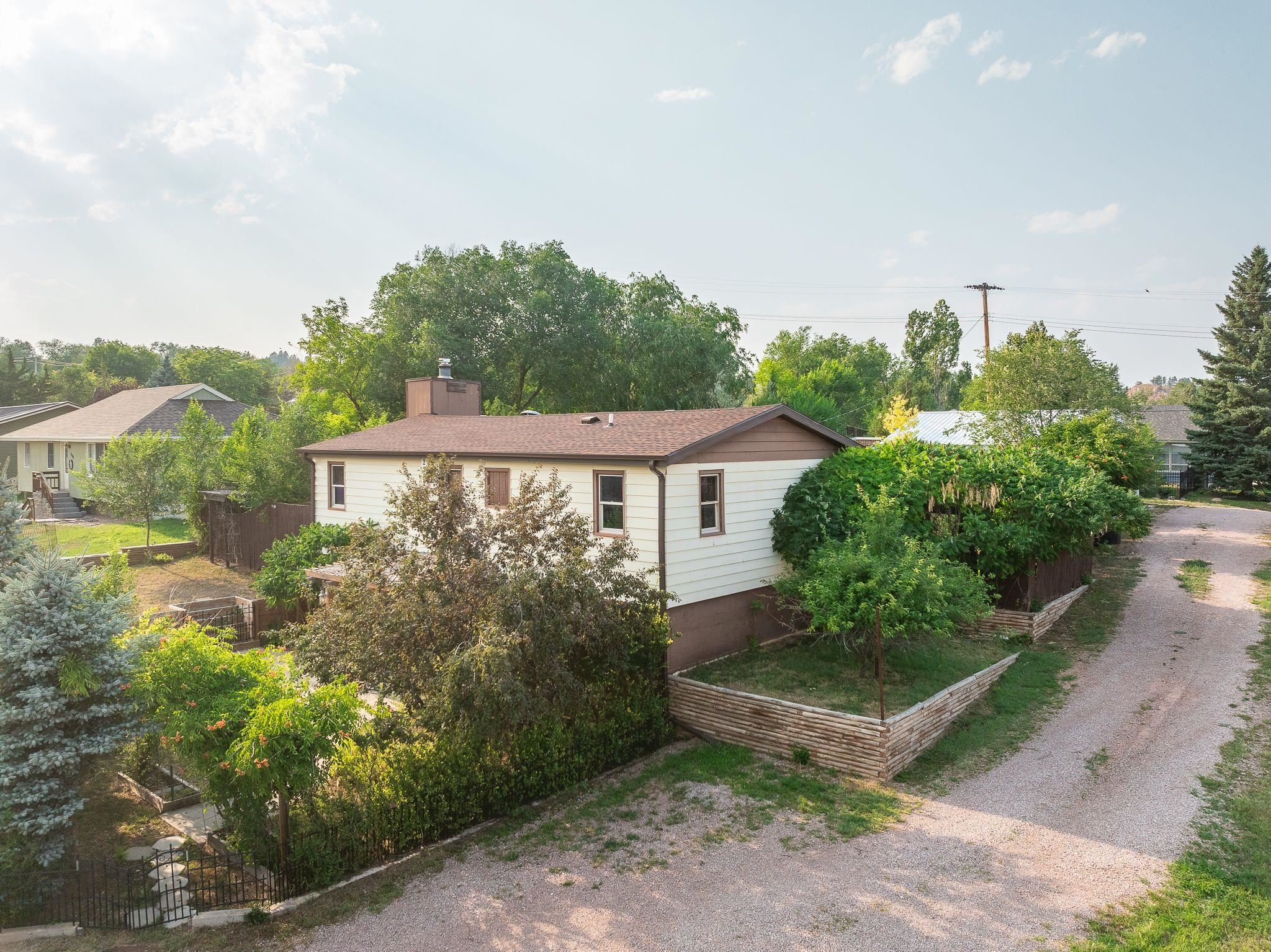 Jennings Ave, Hot Springs, SD 57747