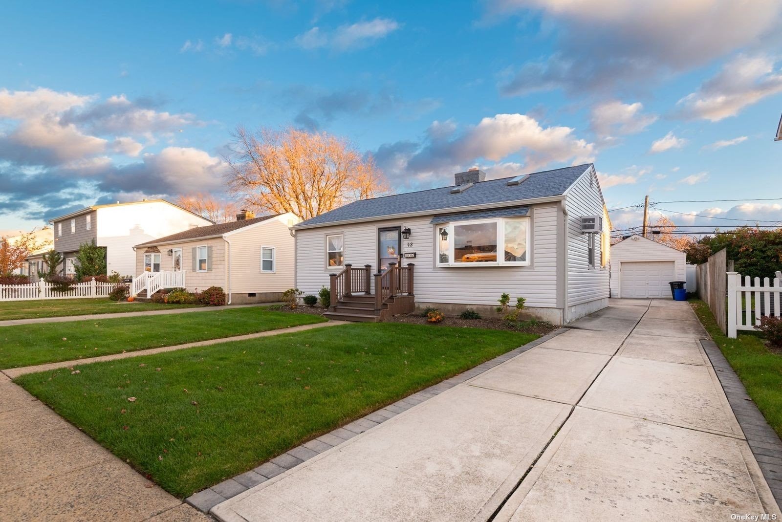 Polk St, Freeport, NY 11520