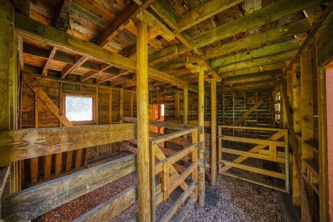14470 Cottonwood Canyon Rd, House other with 2 bedrooms, 1 bathrooms and null parking in Bozeman MT | Image 19