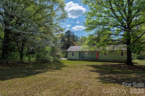 5219 New Town Rd, Waxhaw, NC, 28173-7718 | Card Image