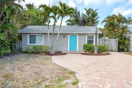 856 104th Ave N, Naples, FL, 34108-3231 | Card Image