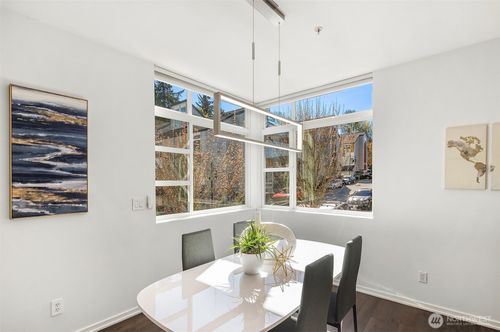 unit-101-15180 Ne 81st Way, Redmond, WA, 98052-4249 | Card Image