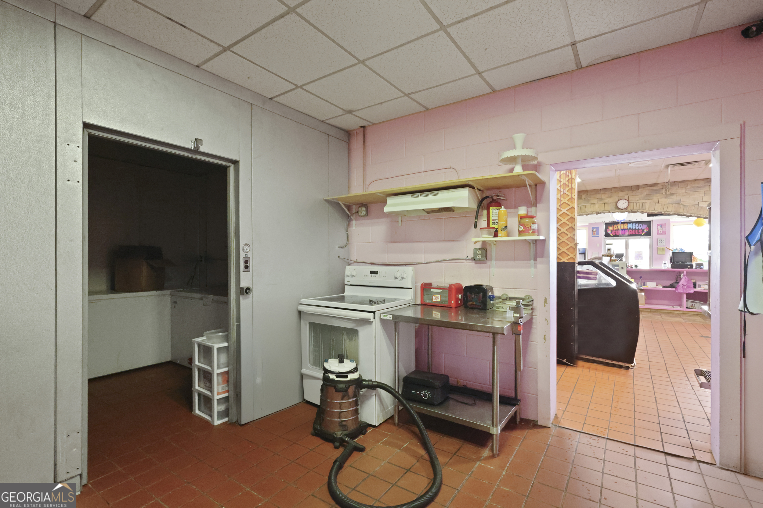 Commercial Sale in Jesup
