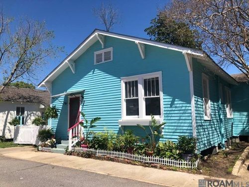 818 Costello Ln, Baton Rouge, LA, 70802-4439 | Card Image