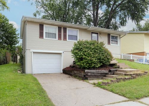 2410 W 58th St, Davenport, IA, 52806-2709 | Card Image