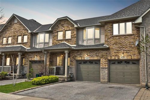 5235 Autumn Harvest Way, Burlington, ON, L7L7J5 | Card Image