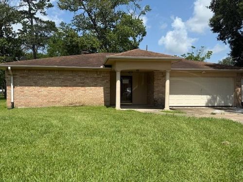 290 Rosine St, Beaumont, TX, 77707-2313 | Card Image