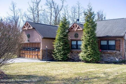 1441 Thickett Rd, Castleton-on-Hudson, NY, 12033-9674 | Card Image