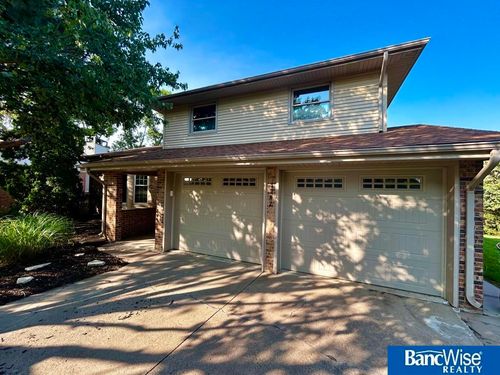 7242 Shamrock Ct, Lincoln, NE, 68506-2967 | Card Image